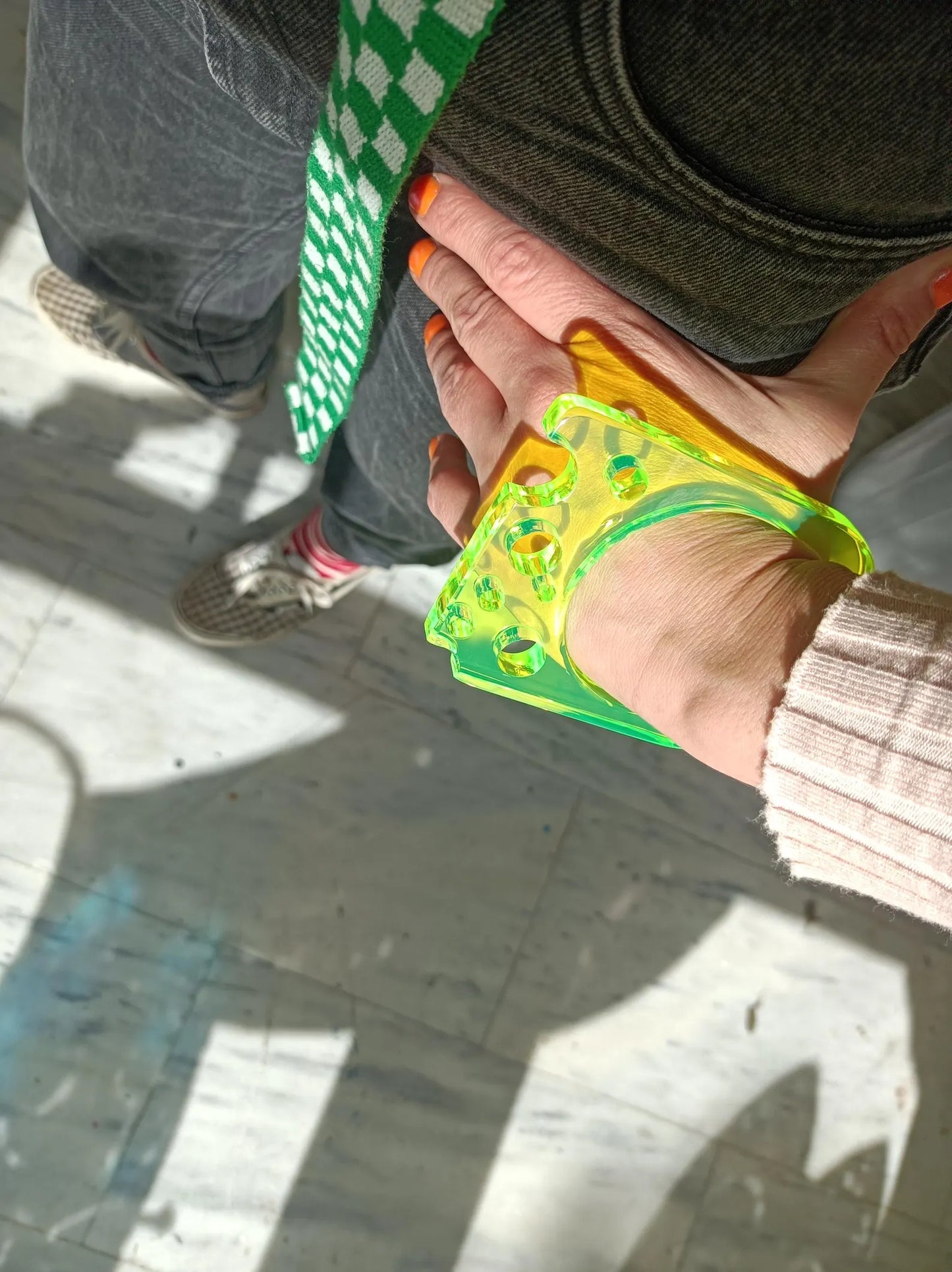 Bracelet en acrylique transparent